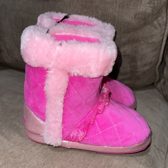 Disney Princess Slipper Pink Booties new with tag toddler sizes - Picture 2 of 3